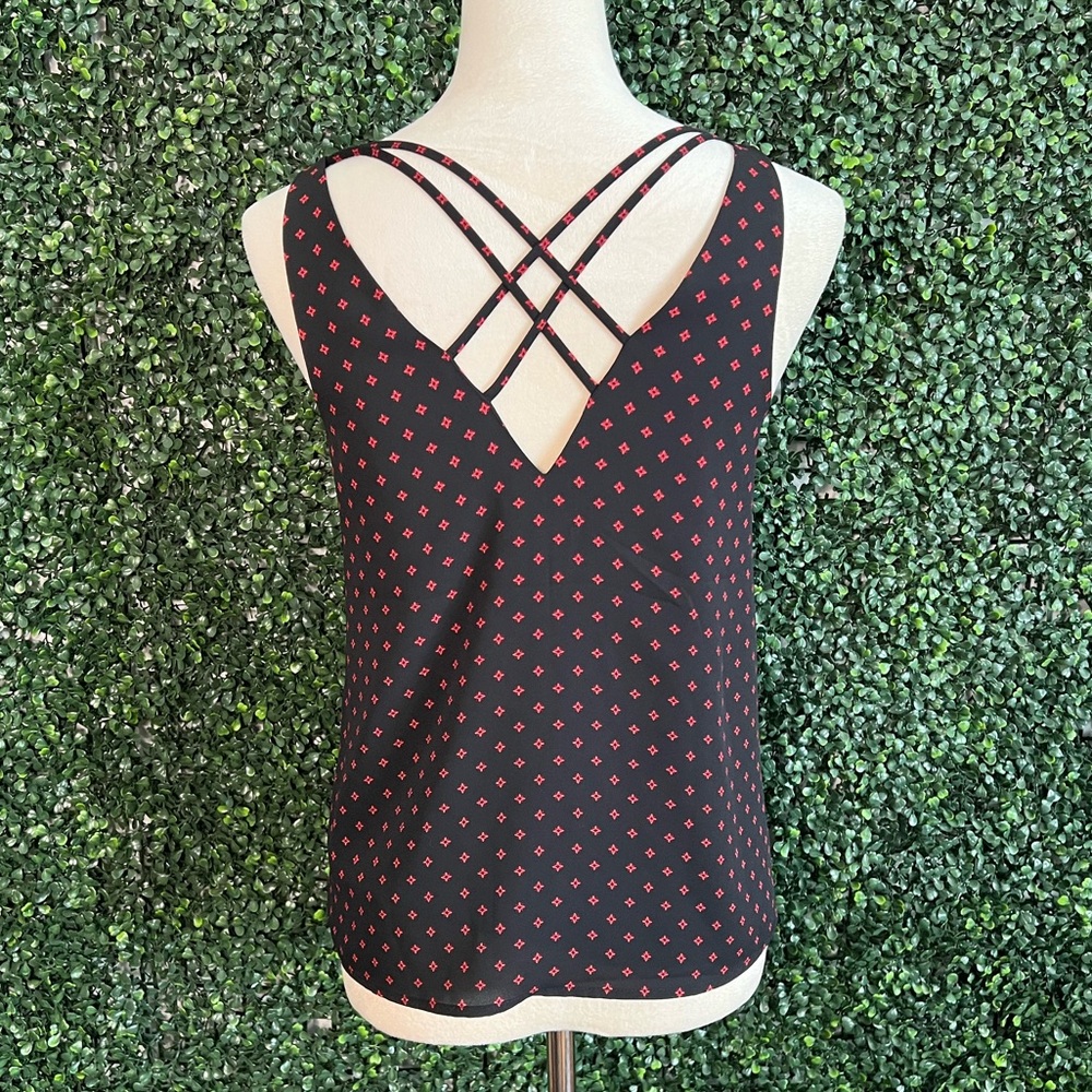 Express Sleeveless Black Top Womens XS NWOT Lightweight Polyester - Picture 5 of 7